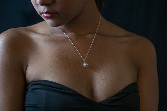 collier pierre de lune