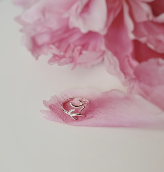 bague fleur rose